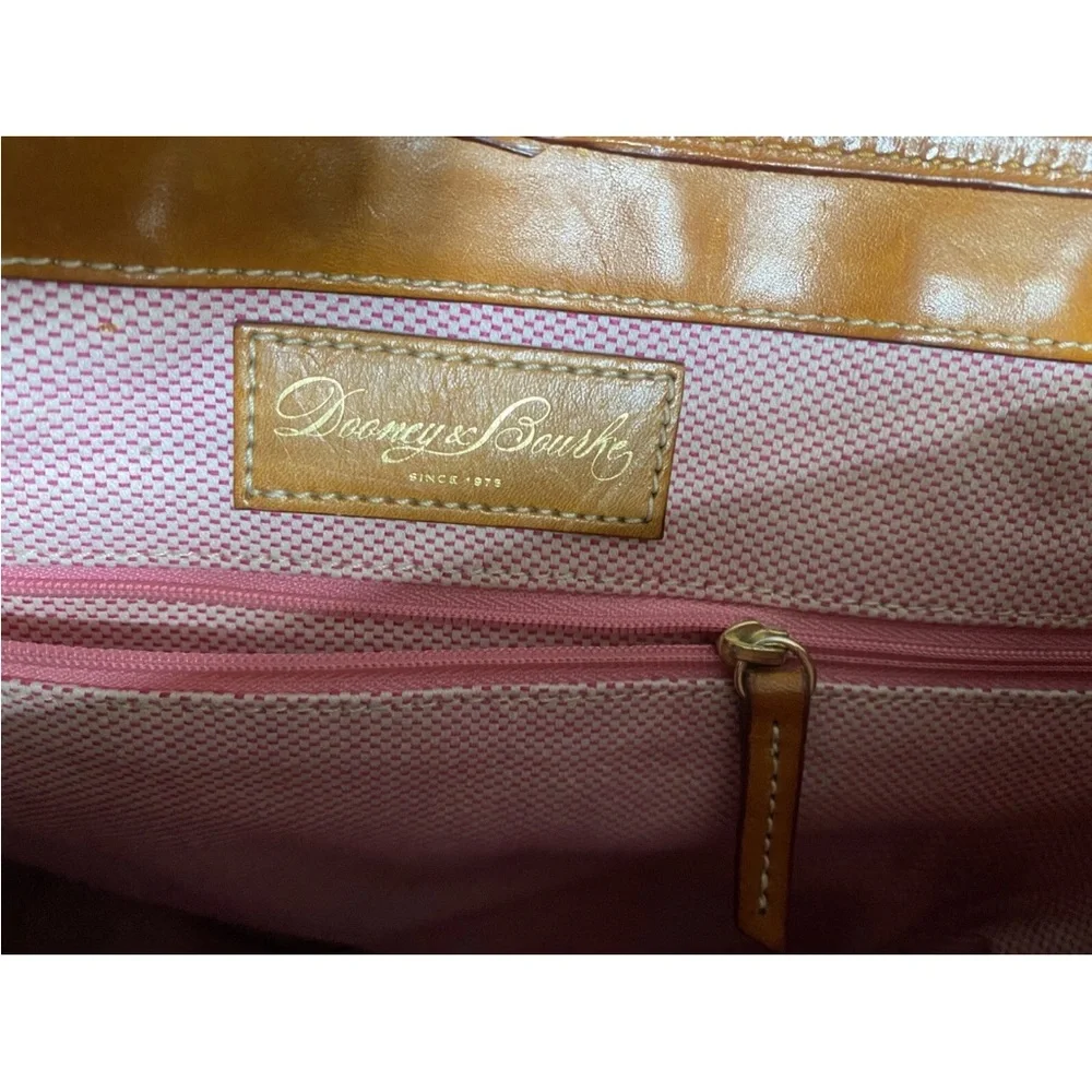 Dooney & Bourke Black, Cream & Tan Giraffe-Print Shoulder Bag - Picture 6 of 15